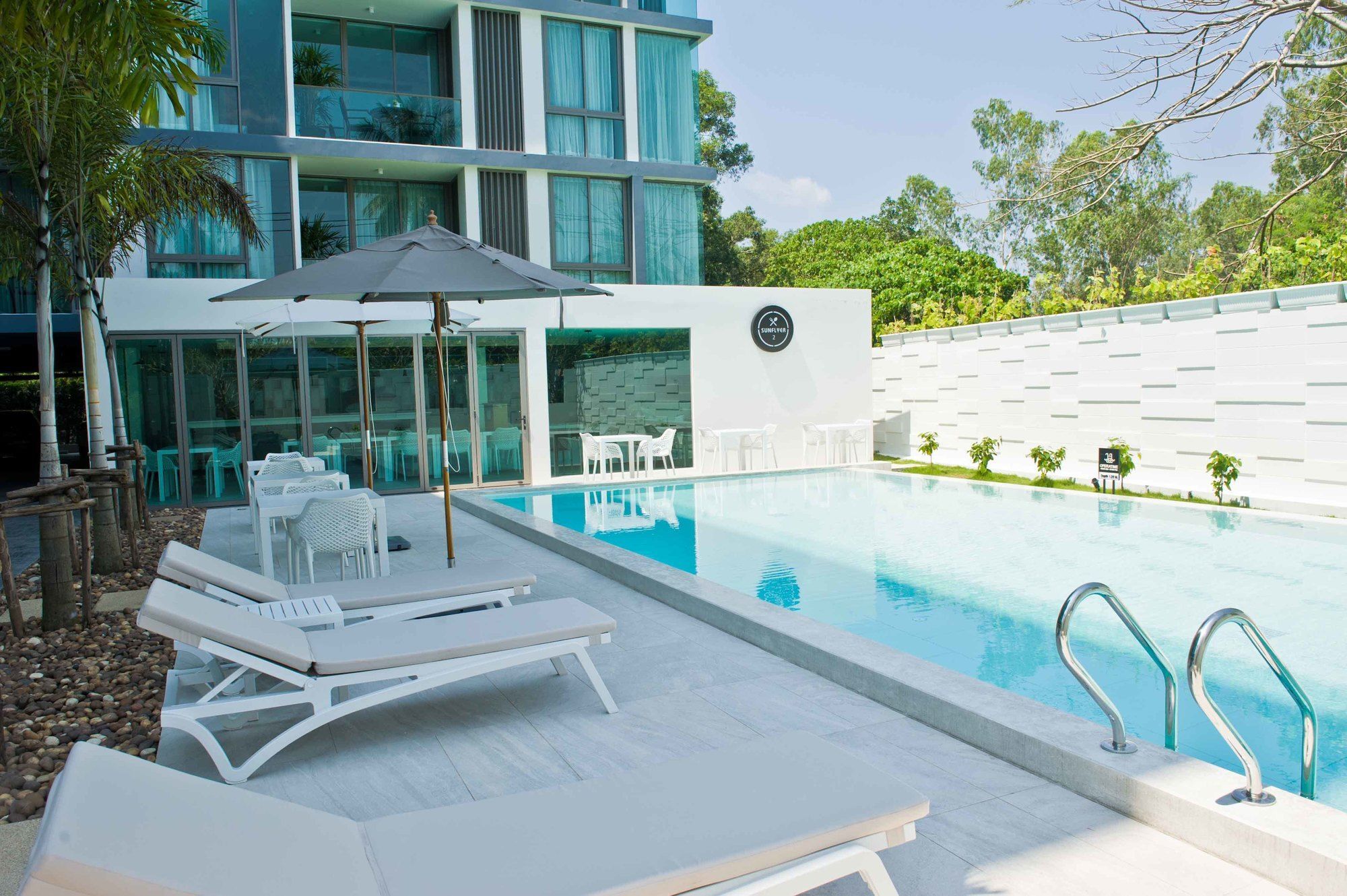 Apartment Ocean Stone